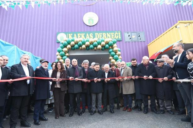 Başkan Büyükkılıç, Kafkas Derneği’nin açılışına katıldı