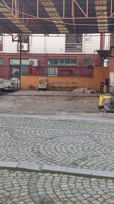 Silahlı saldırıya uğrayan oto yıkama dükkanının sahibi, ağır yaralandı