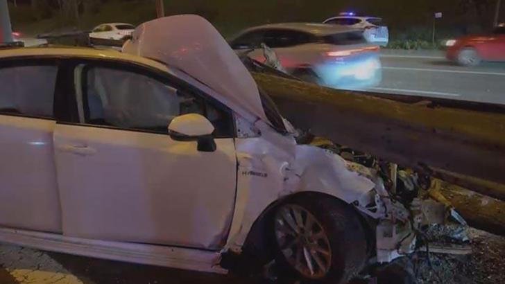 Ataşehir'de makas attığı iddia edilen sürücü kazaya neden oldu: 2 yaralı