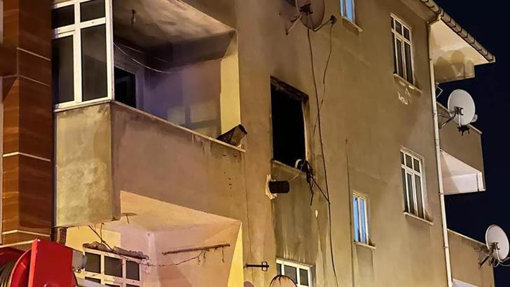 Sancaktepe’de 3 katlı binada yangın: 1 yaralı