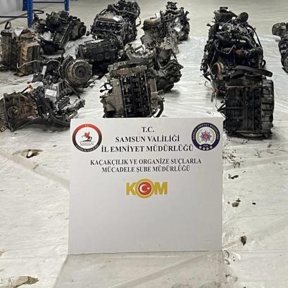 Samsun’da gümrük kaçağı 13 otomobil motoru ele geçirildi