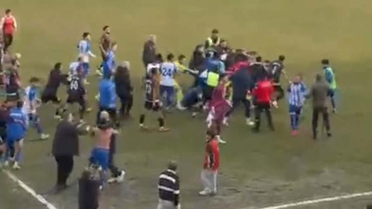 Amatör maçta kavga: 3 yaralı