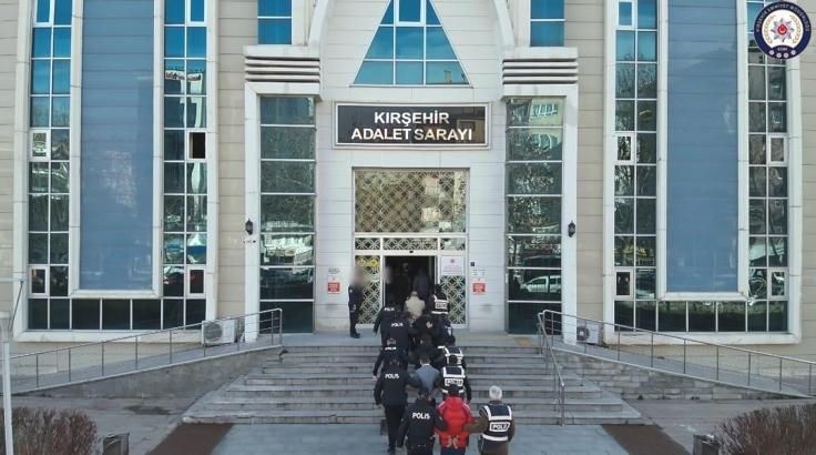 Kırşehir merkezli 9 ilde dolandırıcılık operasyonu: 17 tutuklama