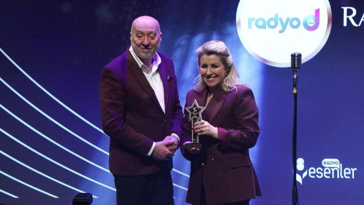 Esenler’de '5. Radyonun Yıldızları Ödül Töreni’ gerçekleşti