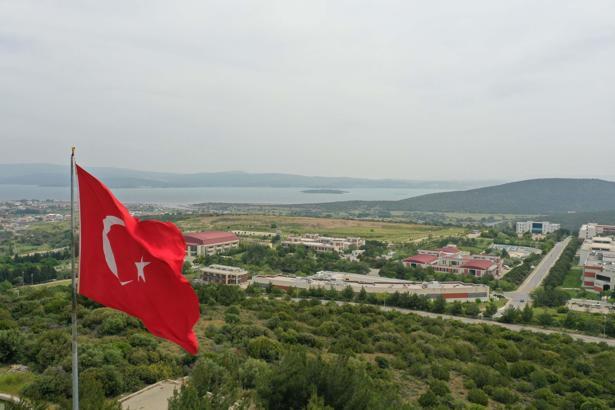 İYTE'den bilimsel üretimde başarı: Türkiye'deki devlet üniversiteleri arasında ikinci sırada