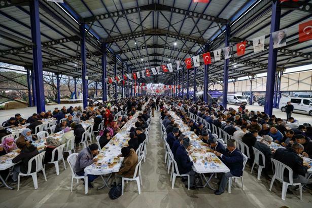 Ramazanda İzmir'de 30 ilçede iftar sofraları kurulacak