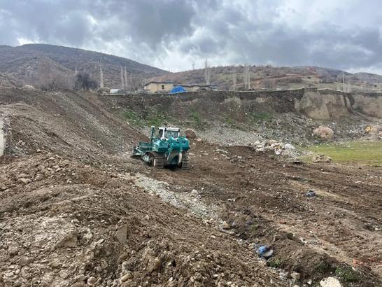 Elbiz Deresi temizleniyor