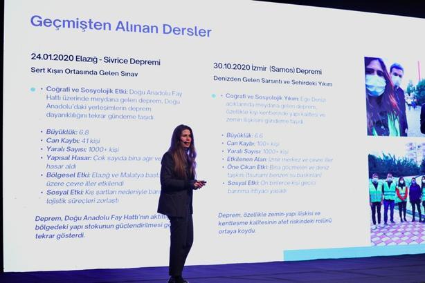 Başkan Denizli Çeşme'nin afet hazırlık modelini anlattı