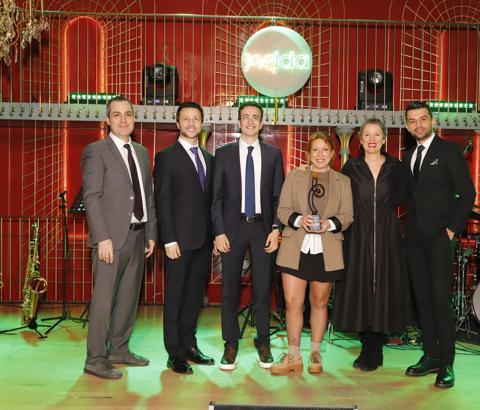 ‘Bizimkisi Bir ASK Hikayesi: Aras Kargo Spor Kulübü Sultanlar Ligi'nde projesi ödüle layık görüldü