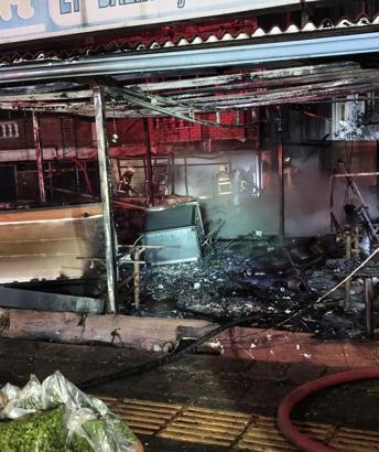 Bartın'da tatil beldesinde restoranda yangın