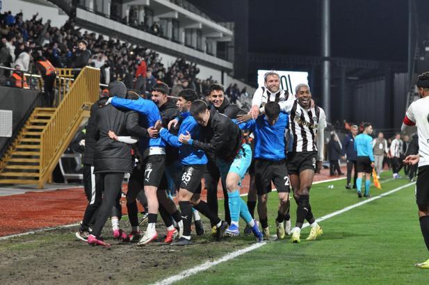 Manisa Futbol Kulübü - Bandırmaspor / Ek Fotoğraflar