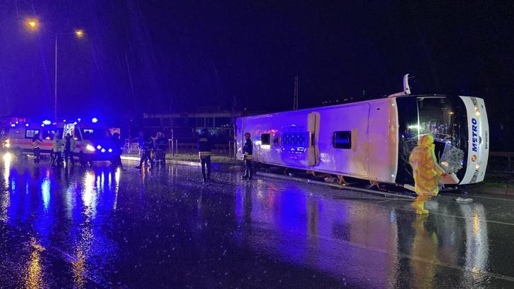 Samsun’da yolcu otobüsü devrildi: 6 yaralı