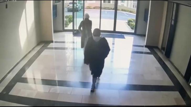 İstanbul - Evlere girip hırsızlık yapan şüphelilerden 1'i yakalandı diğeri aranıyor