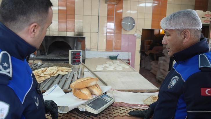 Zabıtadan fırın, pazar ve marketlere denetim