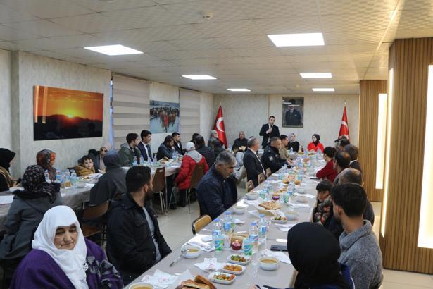 Karlıova’da şehit yakınları ve gazilere iftar verildi