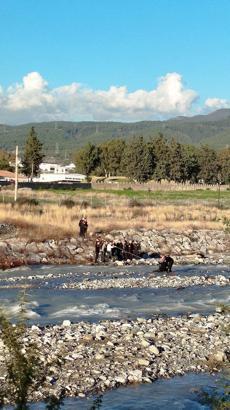 Köprüden çaya düşen çocuk öldü