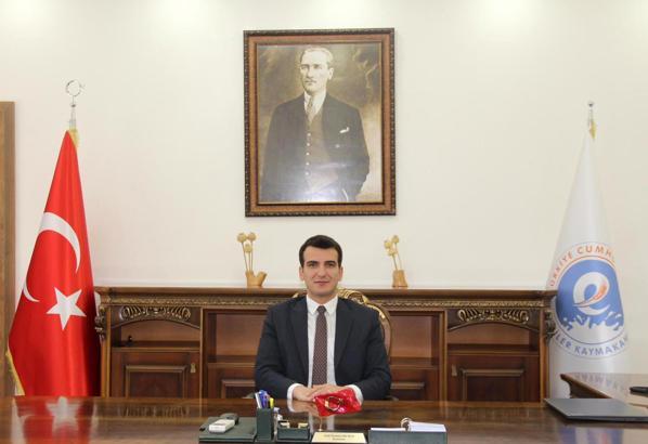 Afyonkarahisar'da vali ile 5 ilçe kaymakam değişti