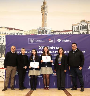 Özel Ege Lisesi'ne TÜBİTAK Final Sergisi'nde birincilik ödülü