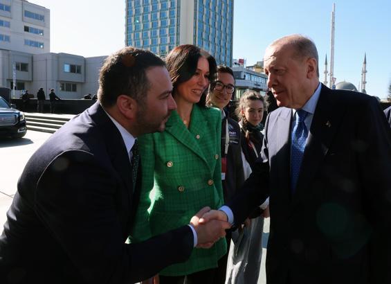 İstanbul- Cumhurbaşkanı Erdoğan: Sizlere bakınca yüksek bir sorumluluk bilinci görüyorum -1