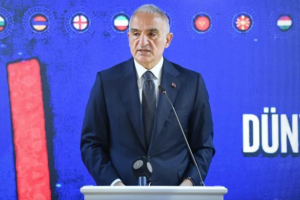 Bakan Ersoy, 'Dünya Dillerinde Türkçe Sözlüğü'nü kamuoyuna tanıttı