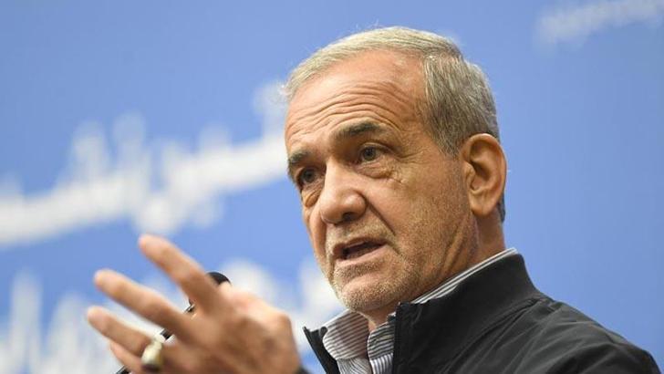 İran Cumhurbaşkanı Pezeşkiyan: Baskı ve zorluklara boyun eğmeyeceğiz İran Cumhurbaşkanı Pezeşkiyan: Baskı ve zorluklara boyun eğmeyeceğiz