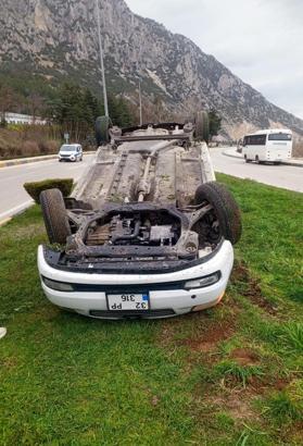 Kontrolden çıkan otomobil takla attı
