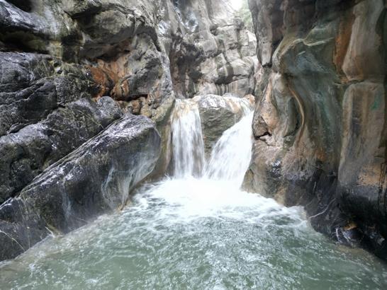 Spil Dağı Milli Parkı'ndaki 'Saklı Kanyon' yeniden akmaya başladı