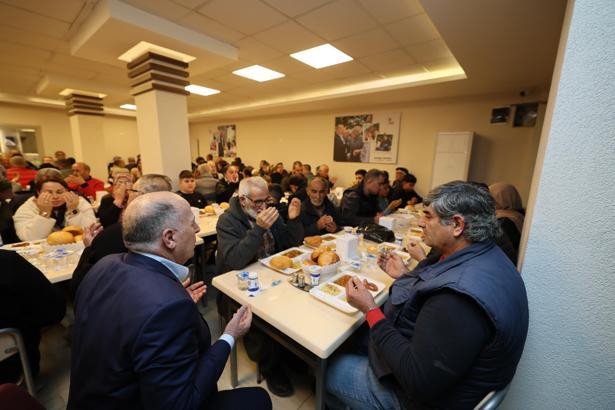 Yüreğir Belediyesi'nden iftar