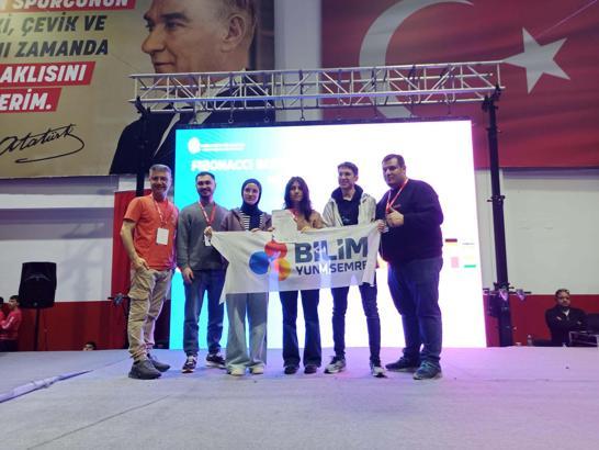 Bilim Yunusemre'den İzmir'de üç ödüllü başarı