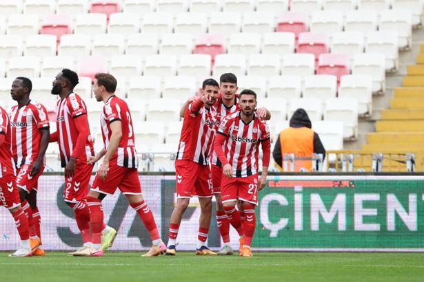 Özbelsan Sivasspor - Sakaryaspor: 4-1