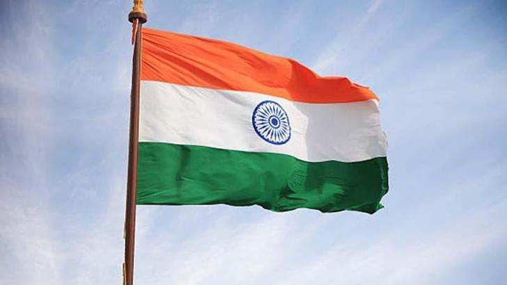 Hindistan’da ambulans uçak düştü: 7 ölü