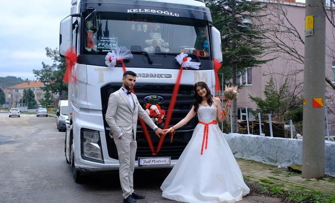 TIR, gelin arabası oldu
