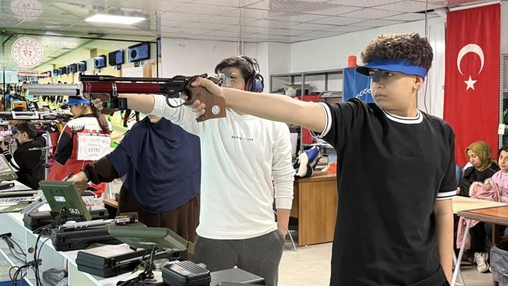 Anne-babasını depremde kaybeden Mehmet Ali sporla hayata sarıldı; Avrupa şampiyonu oldu