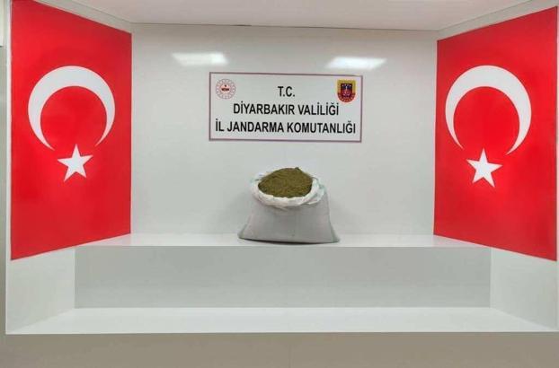 Diyarbakır’da ele geçirilen 38 kilo esrara 9 gözaltı
