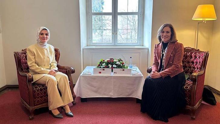 Aile ve Sosyal Hizmetler Bakanı Göktaş, Macaristan’da