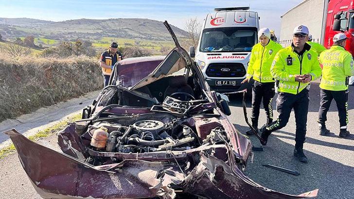 TIR'a arkadan çarpan otomobil 150 metre sürüklendi: 1 yaralı