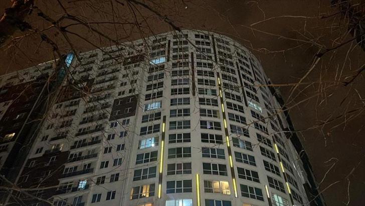 Esenyurt’ta sitede silahla vurulmuş halde 2 kişi ölü bulundu