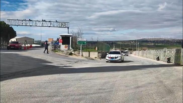 İstanbul - Özgür Özel Ekrem İmamoğlu'nu ziyaret ediyor - 1