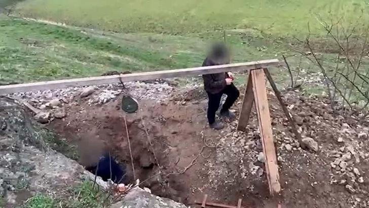 'Kanalizasyon' bahanesiyle izinsiz kazı yapan 4 defineciye suçüstü