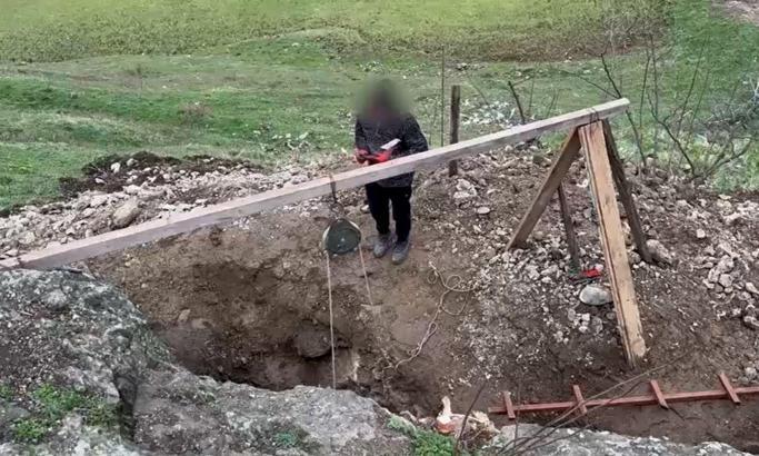 'Kanalizasyon' bahanesiyle izinsiz kazı yapan 4 defineciye suçüstü