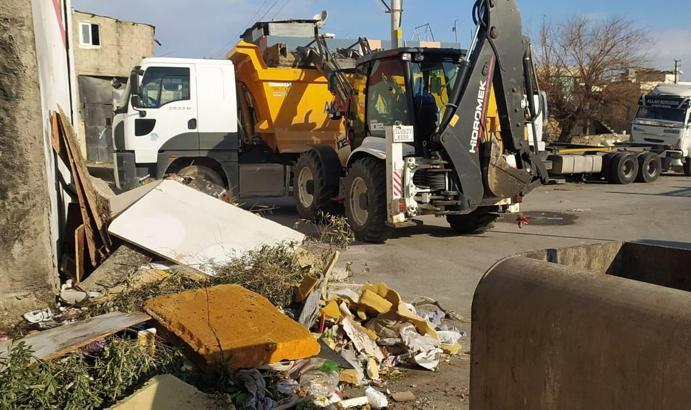Akdeniz Belediyesi’nden ilçe genelinde yoğun temizlik mesaisi