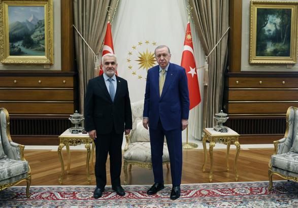 Cumhurbaşkanı Erdoğan, HÜDA PAR Genel Başkanı Yapıcıoğlu'nu kabul etti