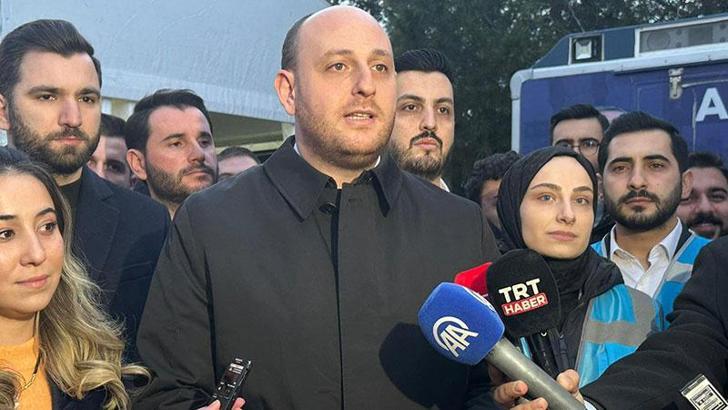 AK Parti’li Büyükgümüş, 'GençNokta' çadırında vatandaşlarla iftar yaptı