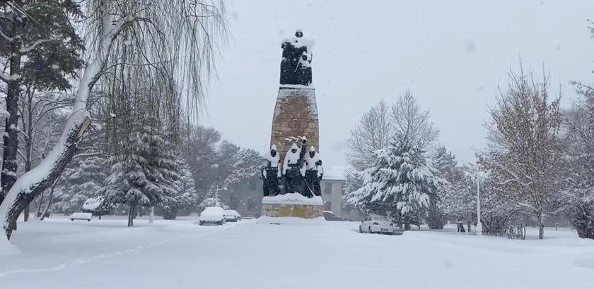 Erzincan’da kardan 524 köy yolu kapandı
