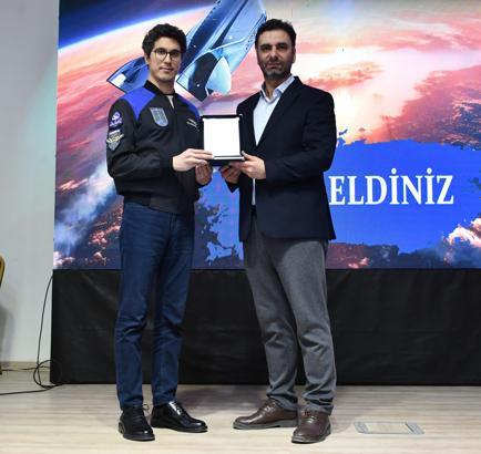 Astronot Atasever, gençlerle buluştu