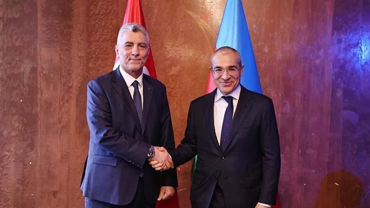 Bakan Bolat, Azerbaycan Ekonomi Bakanı Cabbarov ile bir araya geldi
