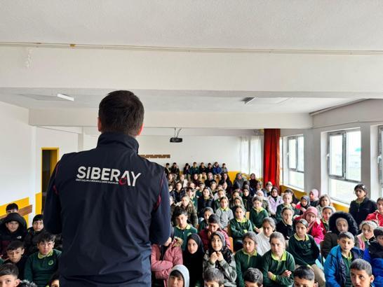 Mardin’de öğrencilere ‘siber farkındalık’ eğitimi