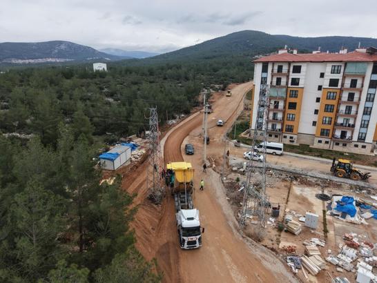 Başkan Aras: Yol yatırımlarımıza kararlılıkla devam edeceğiz