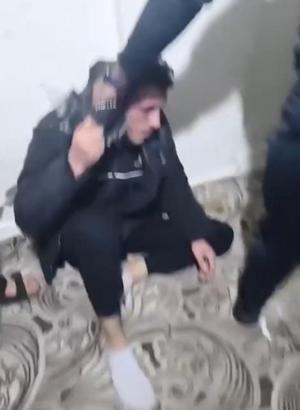 1 kişiyi darbedip görüntülerini paylaştılar; inceleme başlatıldı