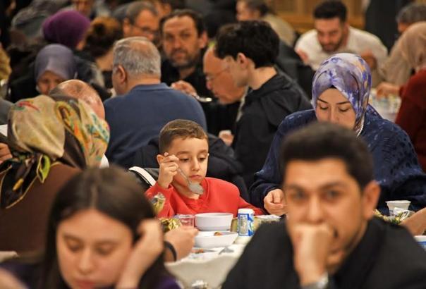 Osmangazi Belediyesi’nden şehit aileleri ve gaziler onuruna iftar